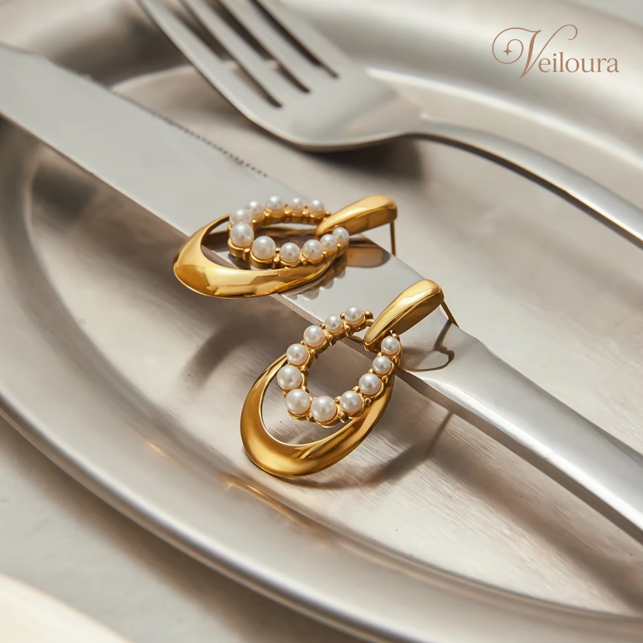 Ava Dangle Earring