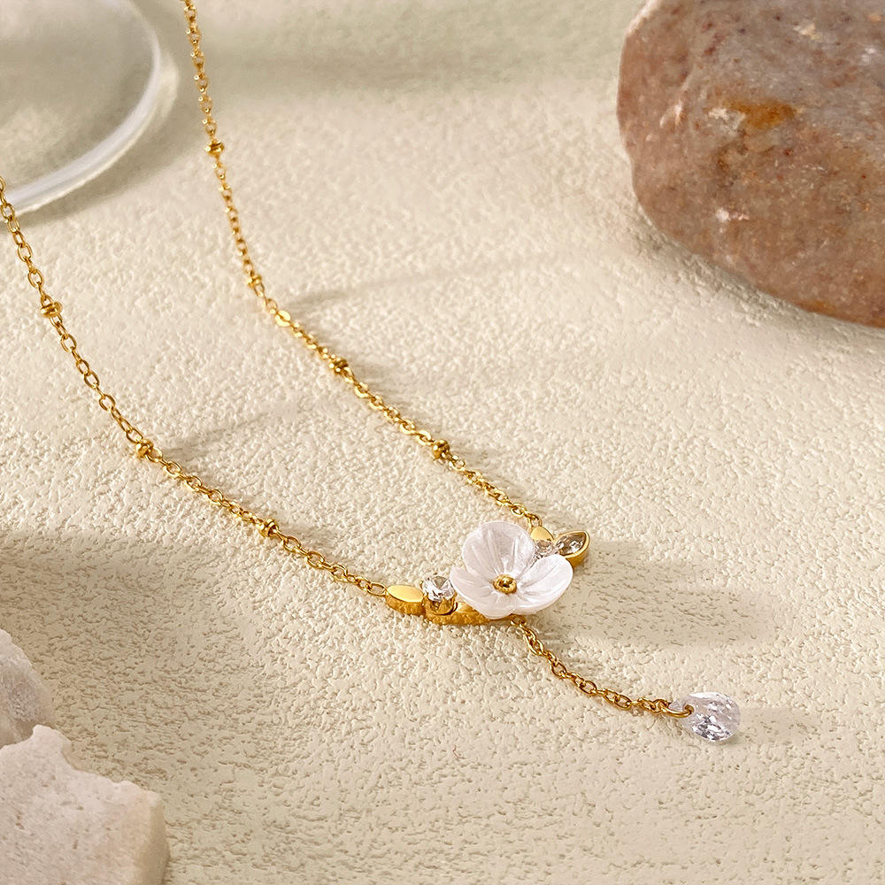 Azalea Necklace