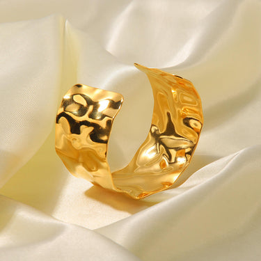 Zosha Bangle