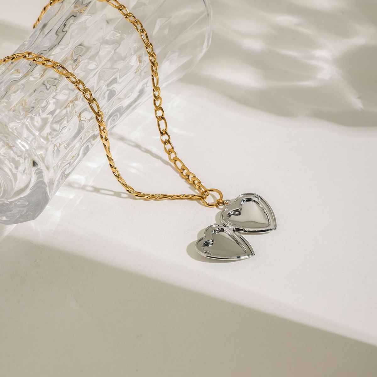 Samantha - Gold Heart Locket Necklace