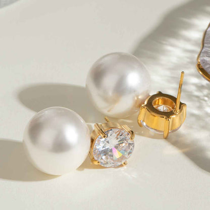 Celestine Shell Pearl Earring