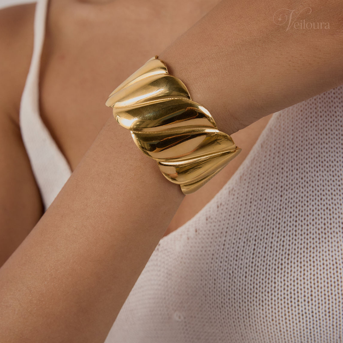 Hera Bangle
