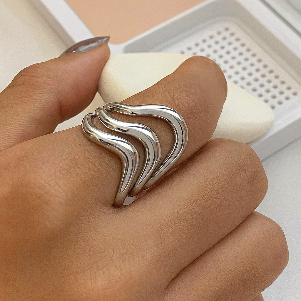 Luna Adjustable Ring